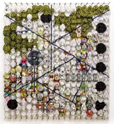 jacob-hashimoto-installation-collage-paper